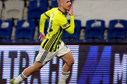 Κι ο θεός πήγε τον Πέλκα στη Φενέρμπαχτσε