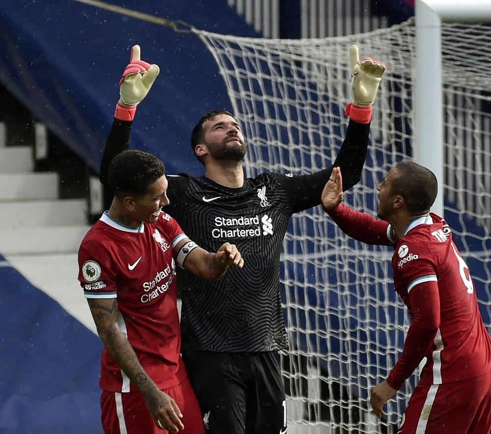 Μια κεφαλιά που γυρίζει ανάποδα τη ζωή του Άλισον