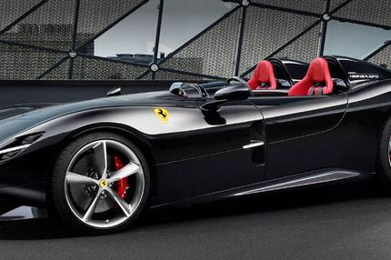 Το νέο supercar των 800 αλόγων του Ρονάλντο σήκωσε πολλή σκόνη