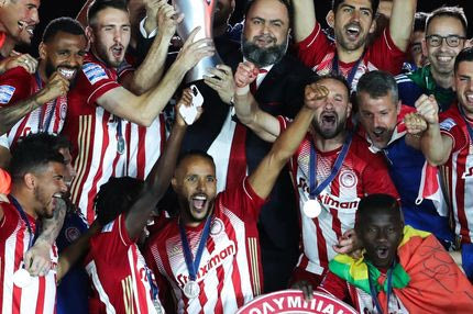 Ο Ολυμπιακός της φιέστας είναι το φαβορί και για του χρόνου