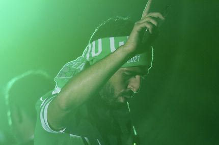 Ο τίτλος της άτρωτης Σπόρτινγκ ήρθε την ημέρα των ανοιγμένων κεφαλιών