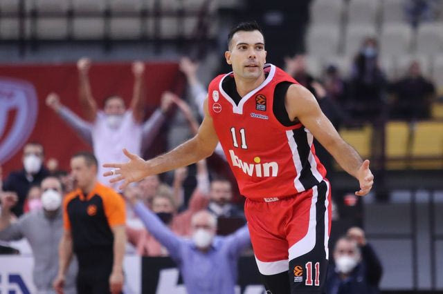 Τα κλασικά εικονογραφημένα του ΣΕΦ από τον Ολυμπιακό