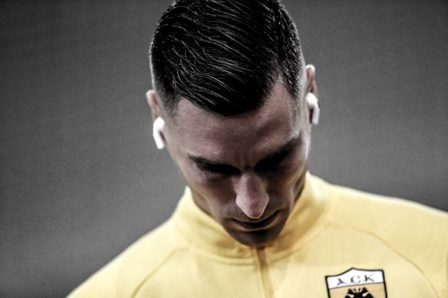 Τηλεοπτικό δίκτυο ετοιμάζει ντοκιμαντέρ για τη σχέση Βράνιες – ΑΕΚ