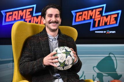 Ο ηθοποιός Αλέξανδρος Παπατριανταφύλλου σε έναν διαφορετικό ρόλο στο ΟΠΑΠ GAME TIME