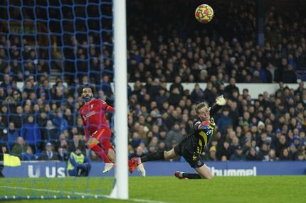 Η γκολάρα του Σαλάχ έκανε οπαδούς της Έβερτον να φύγουν από το γήπεδο στο 20′