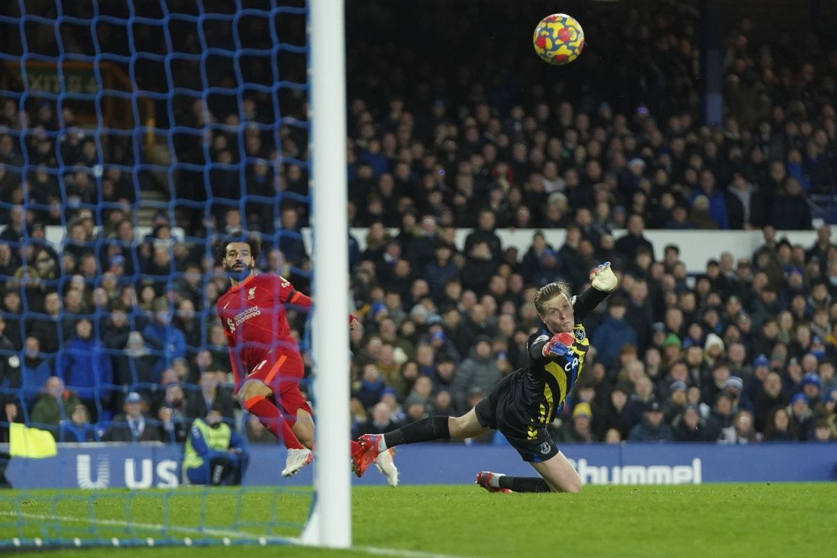 Η γκολάρα του Σαλάχ έκανε οπαδούς της Έβερτον να φύγουν από το γήπεδο στο 20′