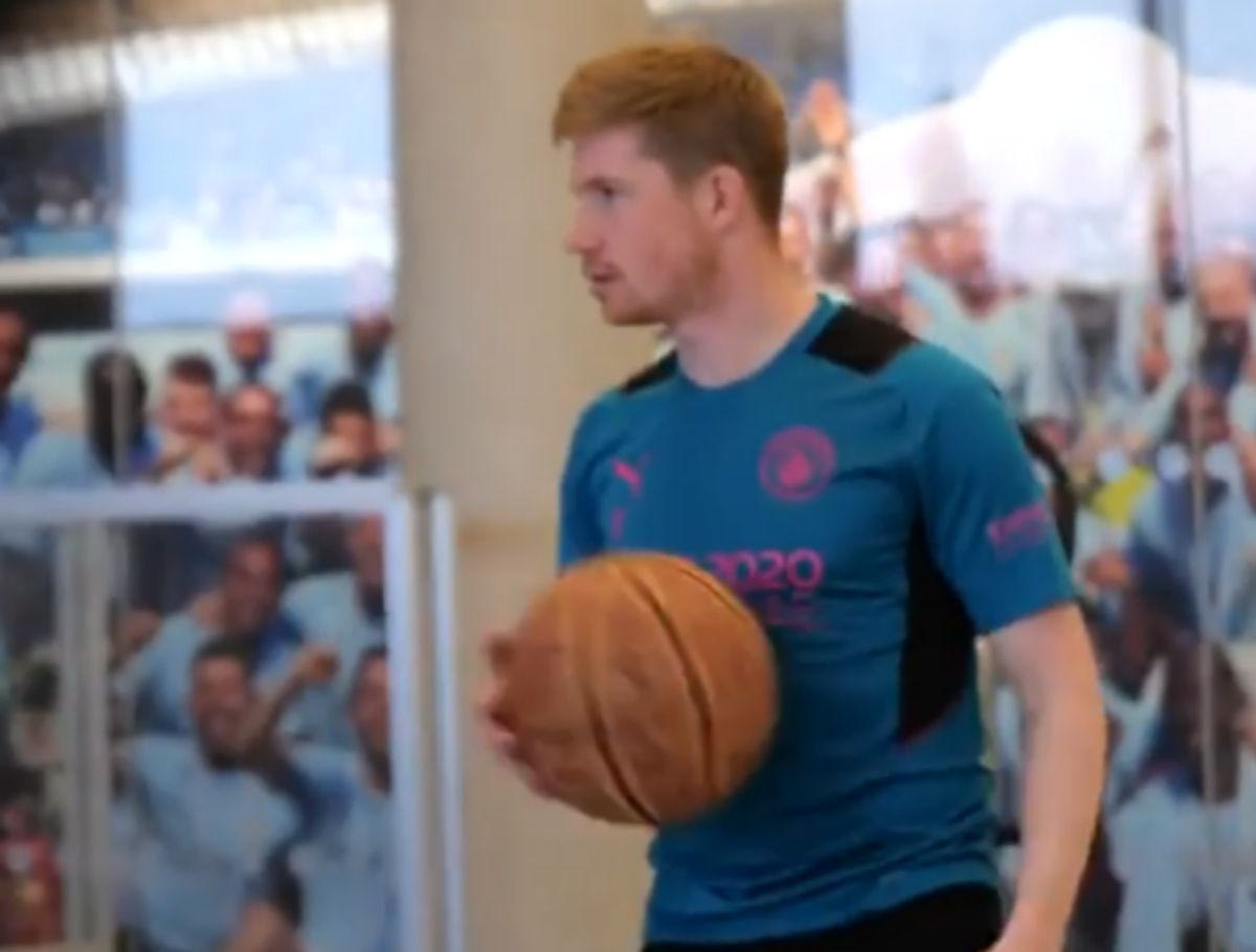 Ο Ντε Μπρόινε την είδε Ντουράντ κι έβαλε τρία τρίποντα σερί