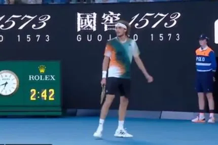 Ο Τσιτσιπάς δεν κατάλαβε ότι νίκησε τον Περ