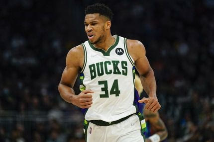 Τσαρλς Όκλεϊ για Γιάννη Αντετοκούνμπο: “Στην εποχή μου θα ερχόταν από τον πάγκο”