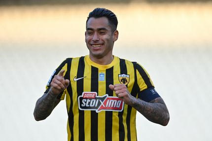 Ιστορική στιγμή για Αραούχο, μπήκε στο κλειστό κλαμπ των 100άρηδων της ΑΕΚ