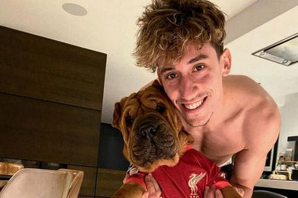 Ο Τσιμίκας έκανε τατουάζ τους αγαπημένους του σκύλους