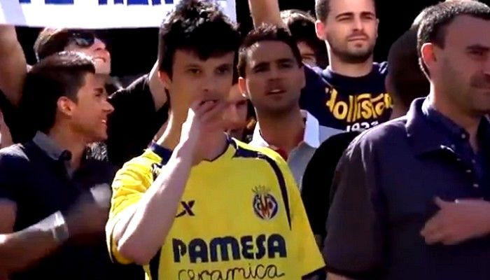 Οπαδοί της Βιγιαρεάλ στο πλευρό αυτού που έριξε την μπανάνα (VIDEO)