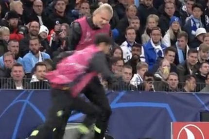 Χάλαντ, τώρα και γυμναστής των συμπαικτών του