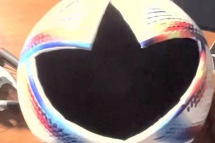 TikToker αποκαλύπτει μία περιέργη σύμπτωση στην επίσημη μπάλα του Παγκοσμίου Κυπέλλου