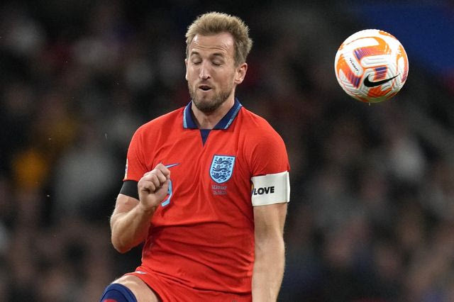 Χρυσή Μπάλα: Δημοσιογράφος από την Σρι Λάνκα έδινε “τρελές” ψήφους για τον νικητή. Ευτυχώς δεν ψηφίζει πλέον