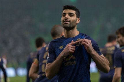 Ο Μεχντί Ταρεμί “ξέφυγε” από τα ελληνικά πρωτοσέλιδα και κάνει πατάγο στην Πόρτο