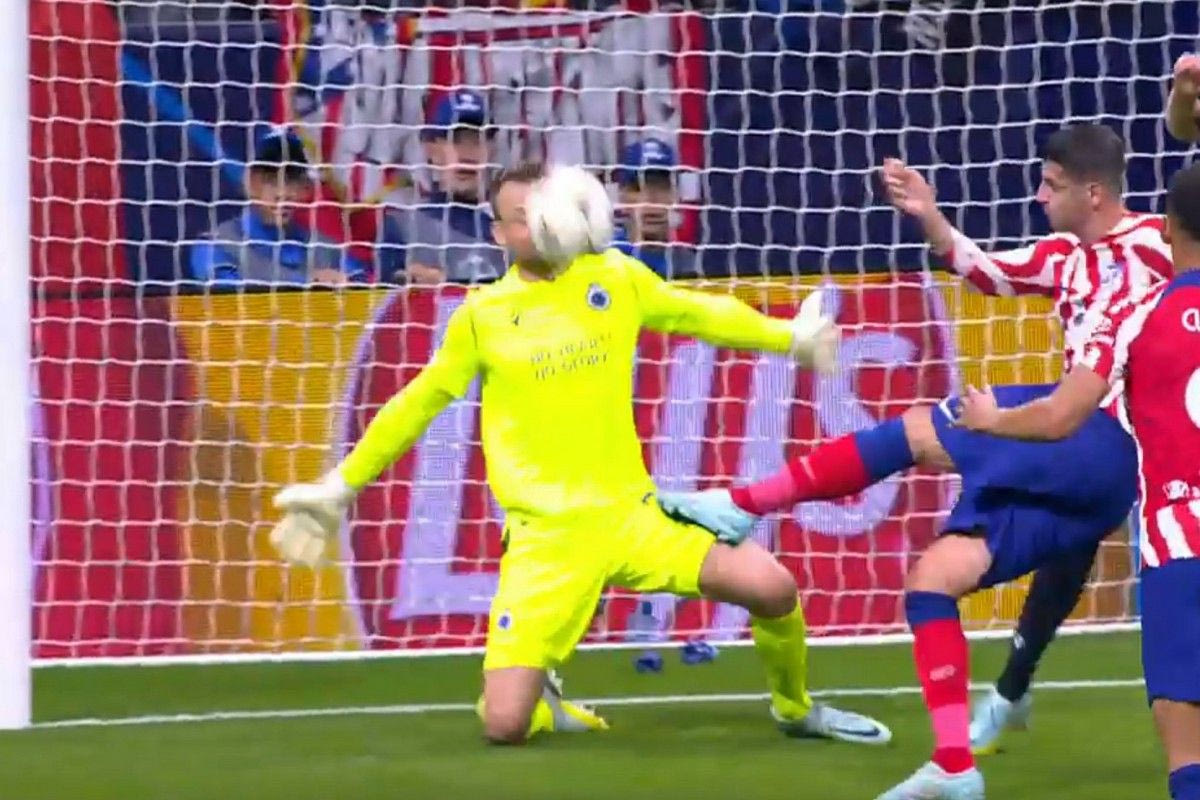 Ο Μοράτα πήγε να “ξεκολλήσει” το κεφάλι του ατρόμητου Μινιολέ