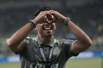 Η Παλμέιρας έχει κουραστεί να μετράει εκατομμύρια και ο Αμπέλ Φερέιρα έχει στραβώσει