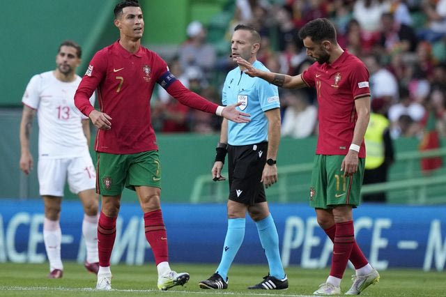 Κριστιάνο Ρονάλντο: Ο Μπρούνο Φερνάντες μίλησε για το περιστατικό στα αποδυτήρια