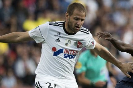 Πρώην παίκτης έγινε τεχνικός διευθυντής, βλέπει 50 ματς την εβδομάδα και κοιμάται στο γήπεδο