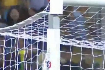 Η Ντόρτμουντ έχασε από το Βιετνάμ ενώ ο κίπερ τον Γερμανών κατέστρεψε την εστία