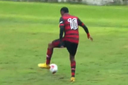 Λοράν: Στις ακαδημίες της Φλαμένγκο ο “νέος Ριβάλντο” που σκόραρε καταπληκτικό γκολ