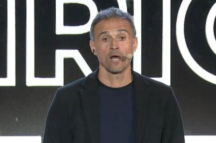 Παγκόσμιο Κύπελλο: Ο Λουίς Ενρίκε ανακοίνωσε την αποστολή της Ισπανίας ωσάν τηλεοπτικός παρουσιαστής