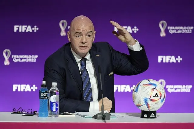 Η FIFA σπάει το δίκτυο των πολυϊδιοκτησιών και στέλνει μήνυμα ισονομίας