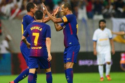 Φιλικό παλαιμάχων η Μπαρτσελόνα με επιθετική τριάδα… Ολυμπιακών!