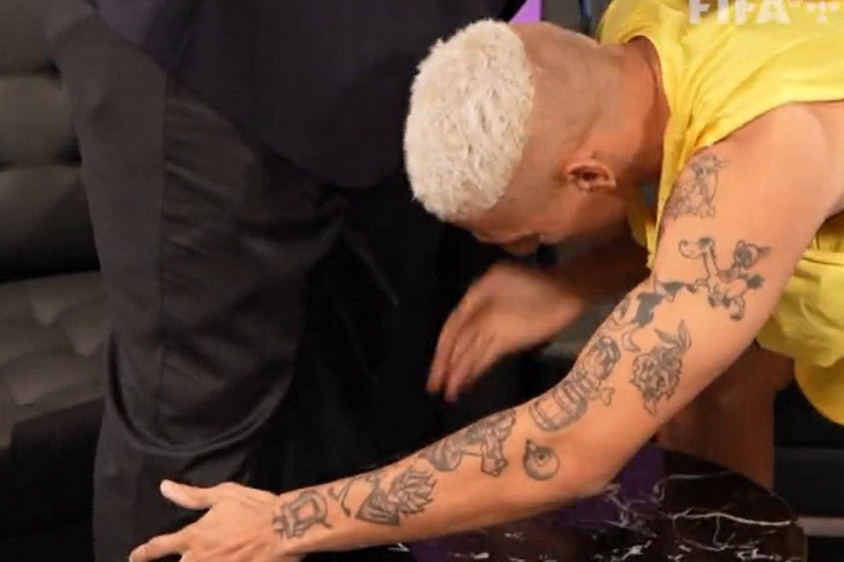 Μουντιάλ 2022: Ο Ριτσάρλισον προσκύνησε τα πόδια του Ρονάλντο