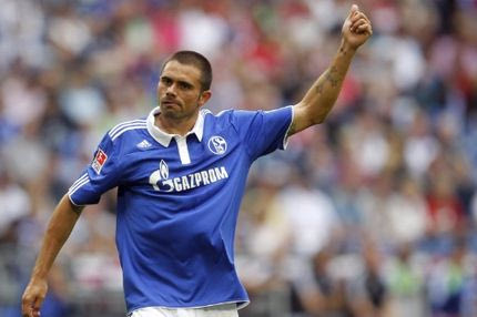 Πήρε τον Εντού της Σάλκε ως δανεικό