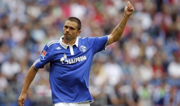 Πήρε τον Εντού της Σάλκε ως δανεικό