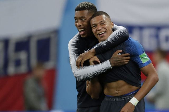 Εμπαπέ: Ο Κιμπεμπέ απάντησε για την καθαίρεσή του από την αρχηγία της Παρί