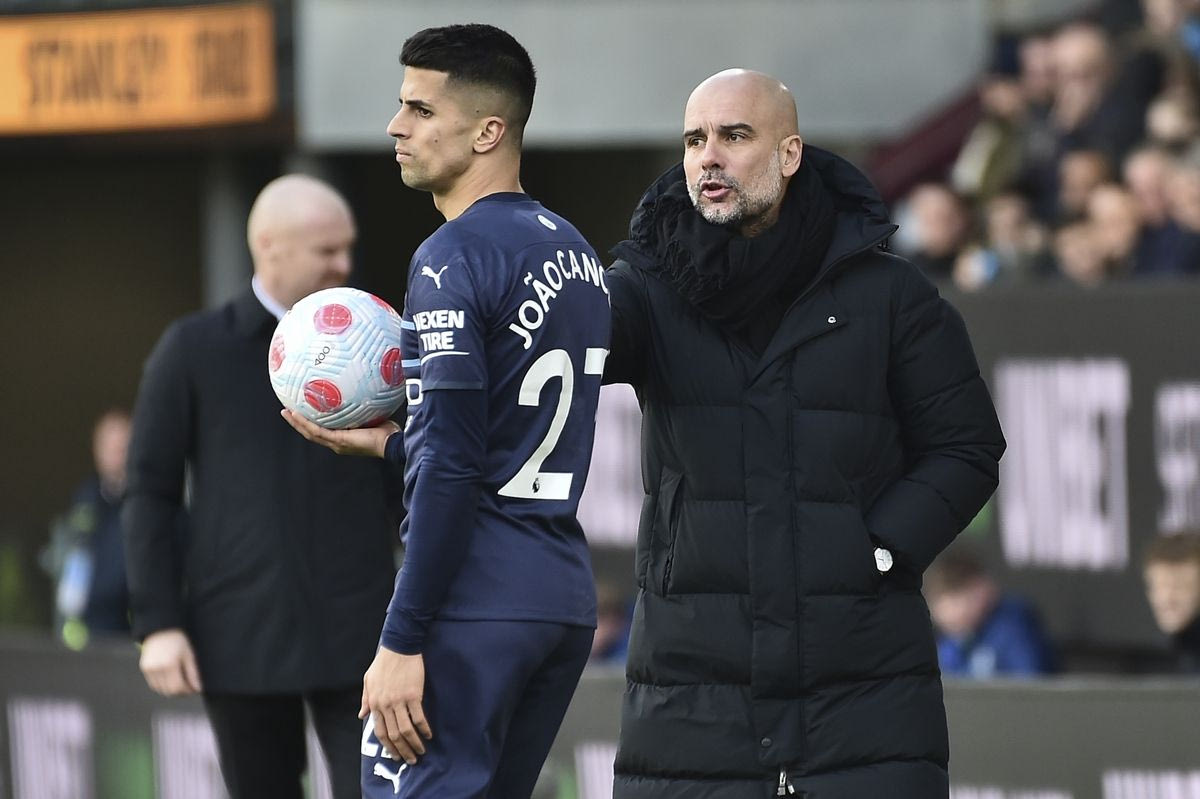 Κανσέλο: Ο Γκουαρντιόλα “έστειλε” το μπακ – εργαλείο των 190.000.000 ευρώ