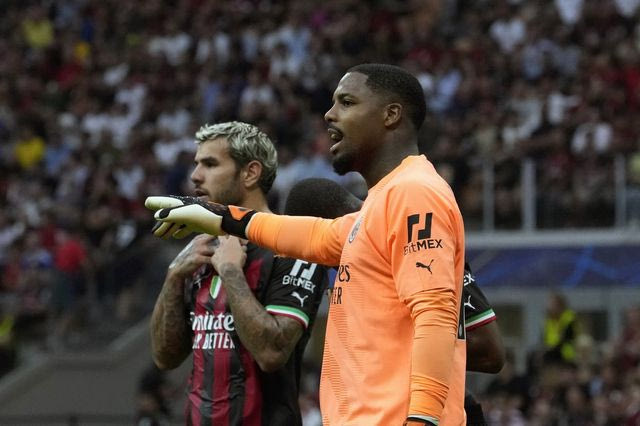 Μίλαν: Αγγλικός “εμφύλιος” για τον “Κέρβερό” της