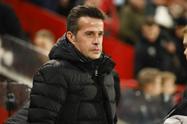 Ο Μάρκο Σίλβα άρχισε το “ψηστήρι” σε ενδεκαδάτο άσο της Γιουνάιτεντ στο… πάρκινγκ