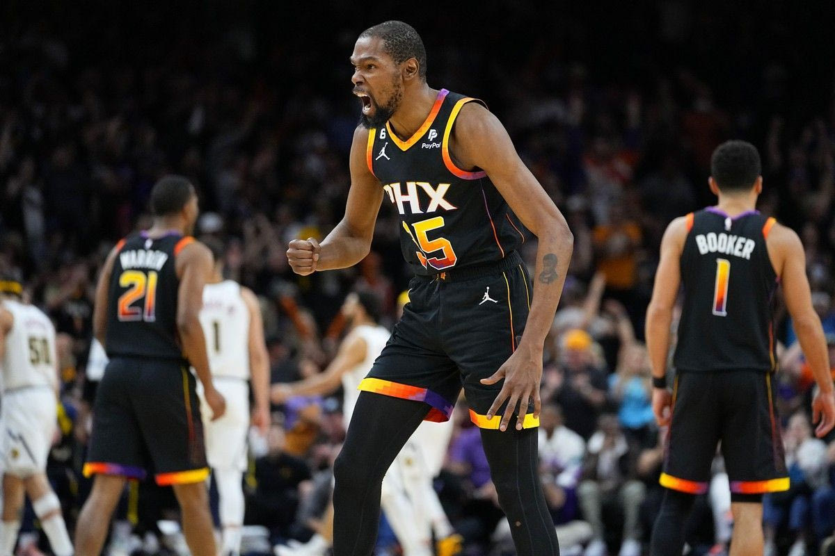 Προγνωστικά NBA: Με την πλάτη στον τοίχο η Βοστώνη, δίνουν το 2.72 Μπούκερ και Ντουράντ