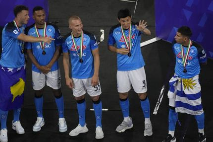 Νάπολι: Αποχωρεί ο συμπαραστάτης των Κβαρατσχέλια και Όσιμεν