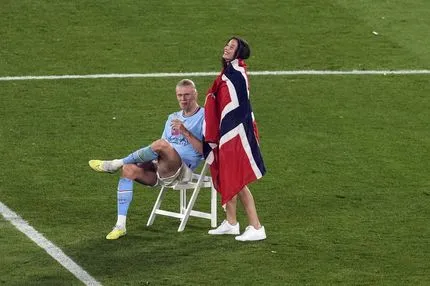 Χάλαντ: Η εντυπωσιακή σύντροφός του πήγε στον τελικό και κέντρισε τα βλέμματα