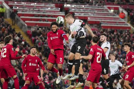 Τρελά πράγματα! Οι Σαουδάραβες θέλουν και κεντρικό αμυντικό της Λίβερπουλ