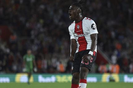 Η Λίβερπουλ απάντησε άμεσα στην Τσέλσι: Τα βρήκε με Σαουθάμπτον για Λάβια αντί 69.5 εκατ. ευρώ, απαντάει άμεσα η Τσέλσι