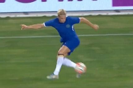 Κοντρόλ και πάρσιμο της μπάλας 70.000.000 ευρώ έκανε ο Ουκρανός Μούντρικ της Τσέλσι