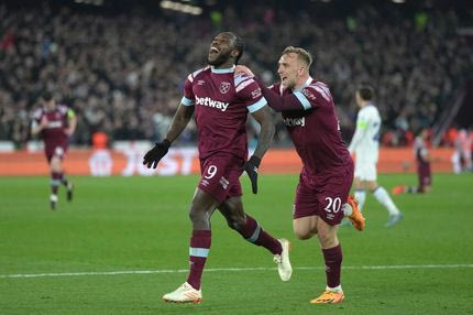 Απίστευτο! Κορυφαίος φορ της Premier League τράκαρε με την Λαμποργκίνι του ντυμένος χιονάνθρωπος