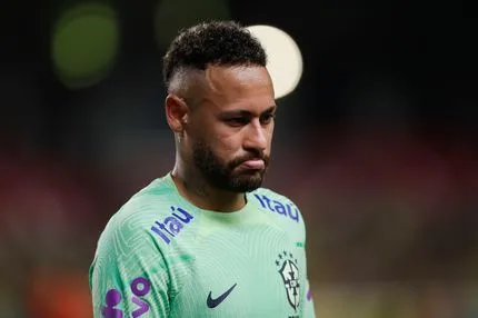 Φρένο στα σχέδια Νεϊμάρ να επιστρέψει στην Μπαρτσελόνα έβαλε ο Φλικ