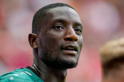 Ο μεγάλος αντίπαλος του Κέιν έκλεισε τα αυτιά του στις σειρήνες και περιμένει το καλοκαίρι