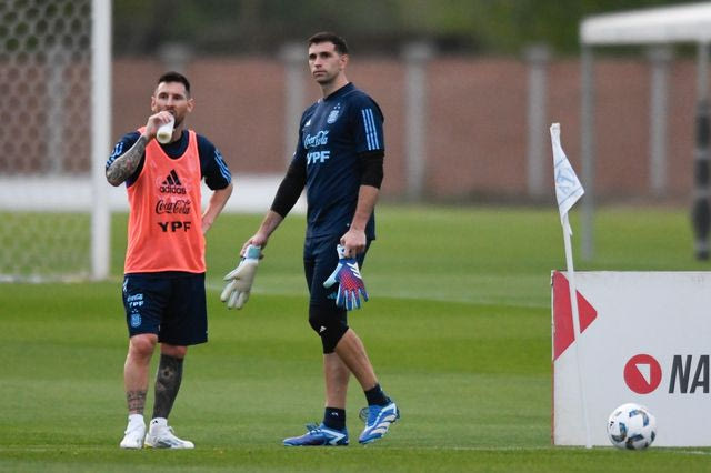 Αργεντινή: Ο Μέσι μπήκε ως αλλαγή αλλά η “αλμπισελέστε” κατέγραψε ασύλληπτη επίδοση