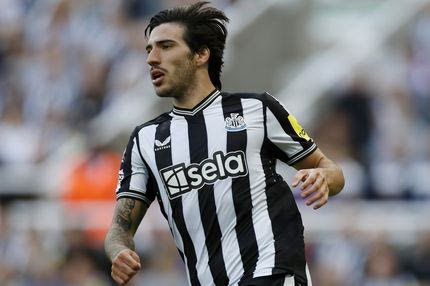 Οι τρεις κύριοι υποψήφιοι της Ρεάλ για να μπουν στα παπούτσια του Κρόος