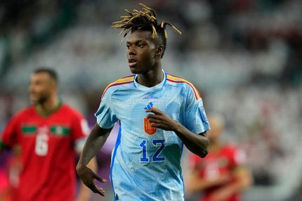 Μπλοκαρισμένη η Μπαρτσελόνα, η Μπάγερν ανεβάζει στροφές για τον Νίκο Γουίλιαμς