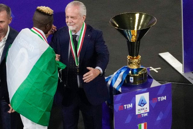 Νάπολι: Ο Ντε Λαουρέντις έχει στα χέρια του τεράστια πρόταση για παίκτη έκπληξη