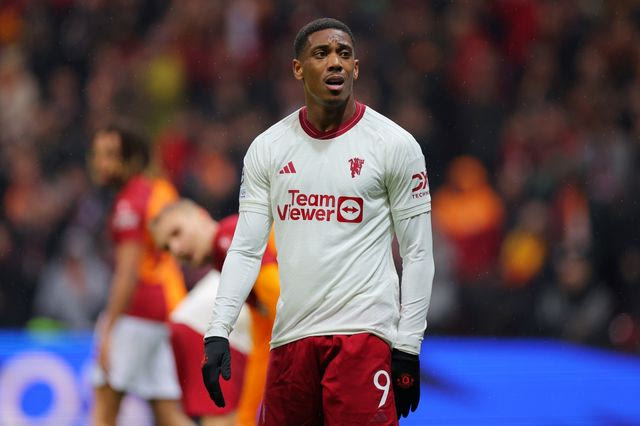 Έκπληξη στο Μάντσεστερ! Η Γιουνάιτεντ αφήνει ελεύθερο παίκτη με 317 συμμετοχές